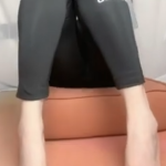 大学生瑜伽裤玉足_瑜伽裤_白棉袜_秀足